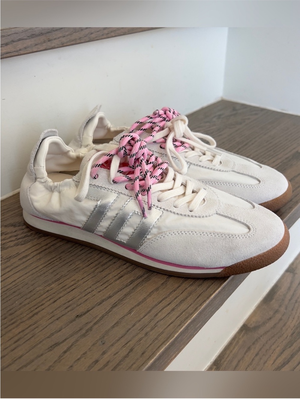 Anthropologie Back 70 Rocket Sneakers in Ice White and Pink - Picture 2 of 8
